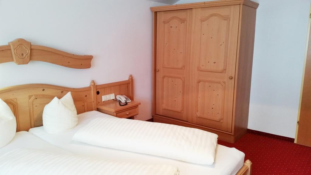 Das Wismeyer - Skihotel An Der Plattenkarbahn Obertauern Room photo